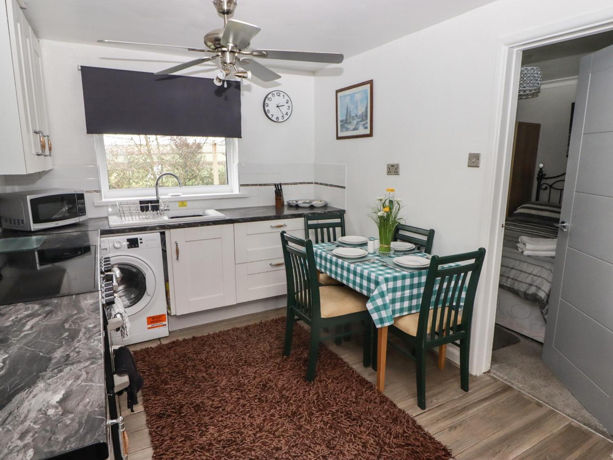 13 Gower Holiday Village Swansea Luaran gambar