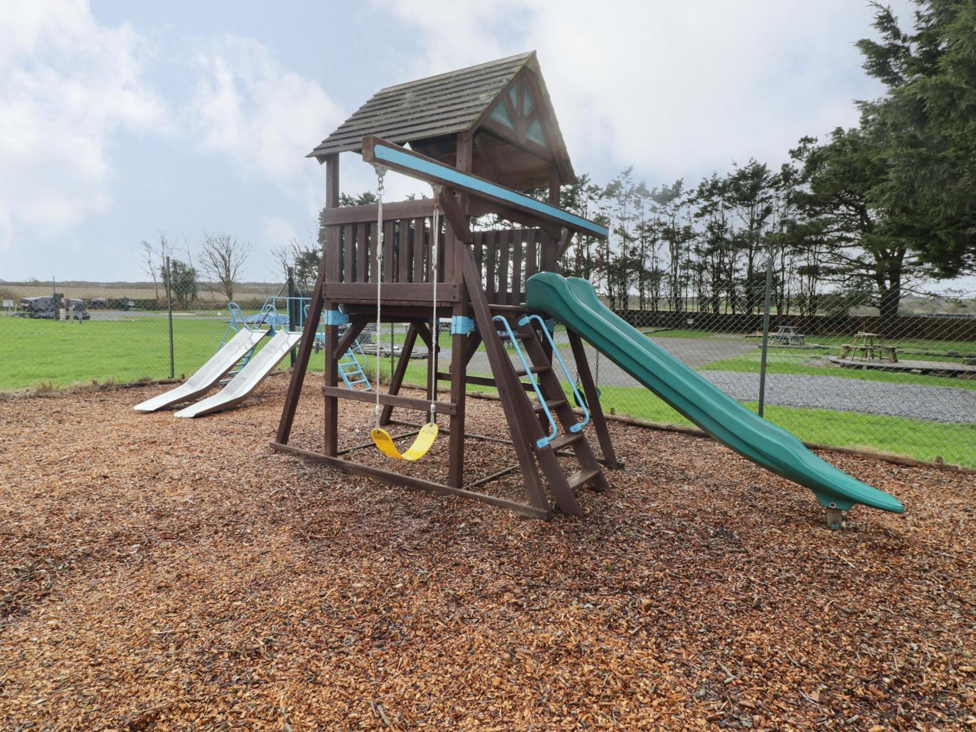 13 Gower Holiday Village Swansea Luaran gambar